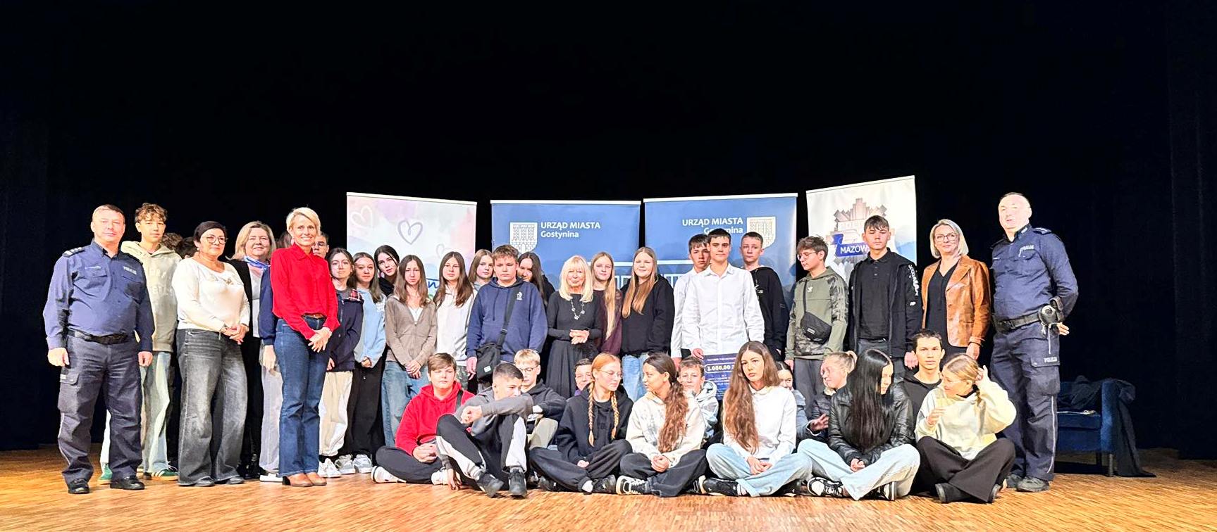 „Gostynin – miejsce mocy bez przemocy” – młodzież przeciw przemocy i uzależnieniom