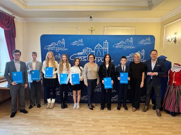 Stypendia dla Najzdolniejszych Uczniów Miasta Gostynina – Podsumowanie Roku 2024/2025