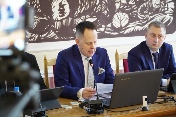 Niewielka podwyżka wynagrodzenia burmistrza