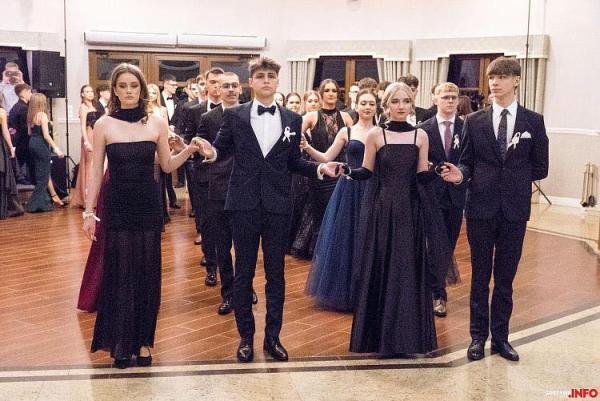 Studniówka w LO Gostynin